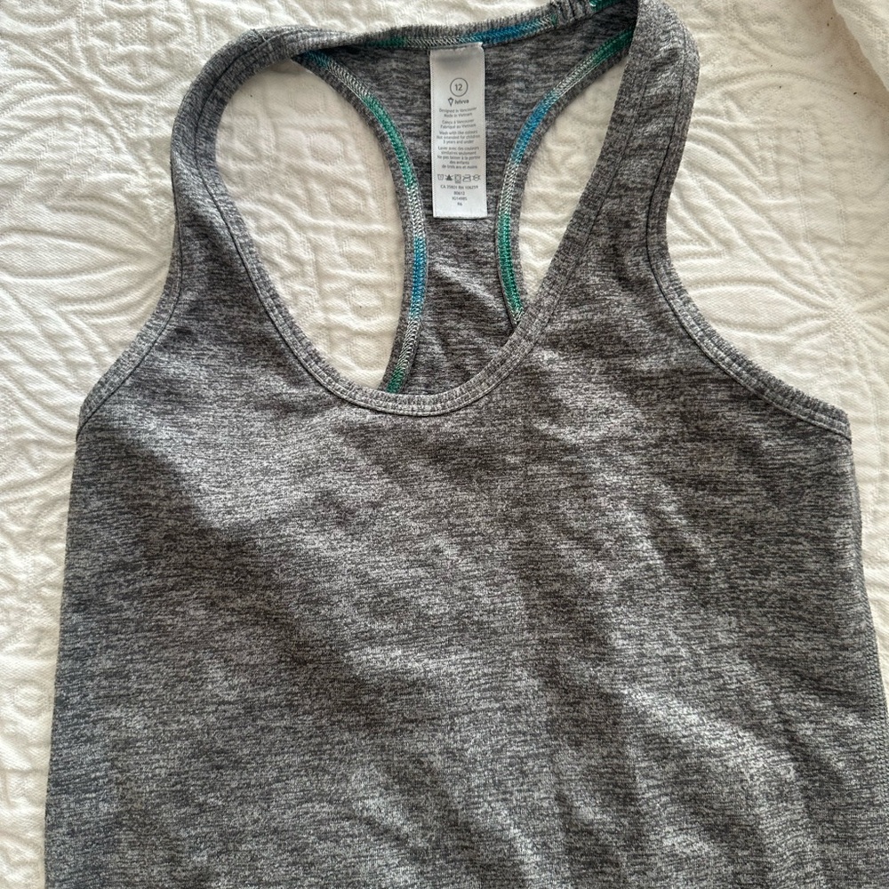 workout tank - Picture 2 of 4